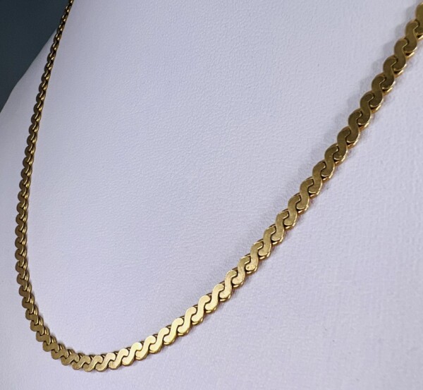 Second Hand 9ct Yellow Gold 16" Serpentine Chain - Image 5