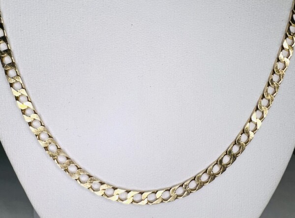 Second Hand 9ct Yellow Gold Square Curb Chain 26.5" - Image 2