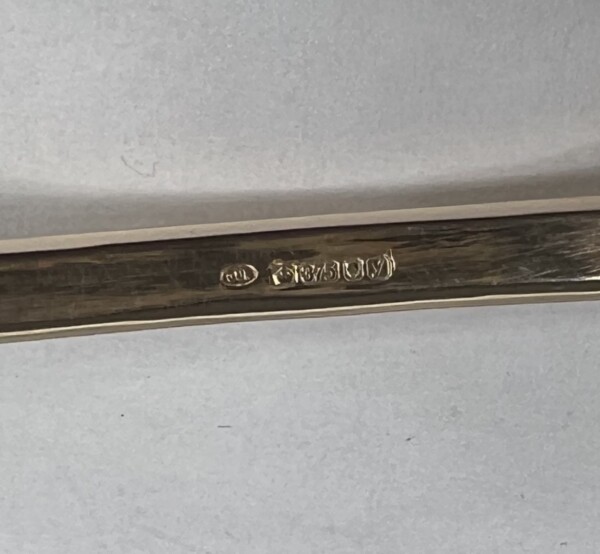 NEW 9ct Yellow Gold Solid Torque Bangle - Image 9