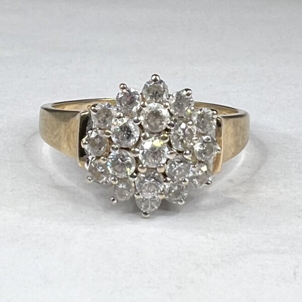 9ct-yellow-gold-cubic-zirconia-cluster-ring