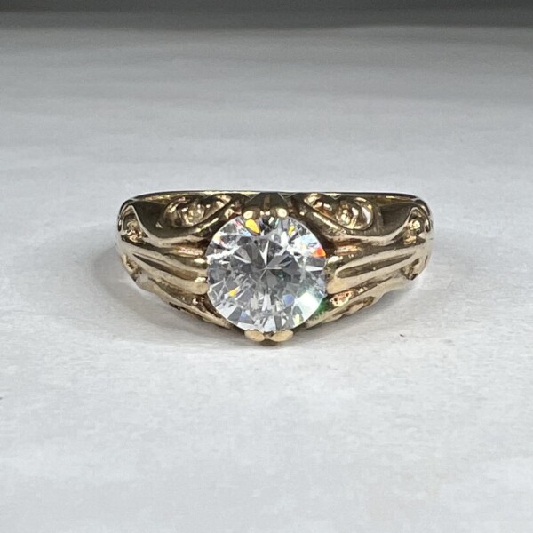 Second Hand 9ct Yellow Gold Single Cubic Zirconia Set Ring with Scroll Detail