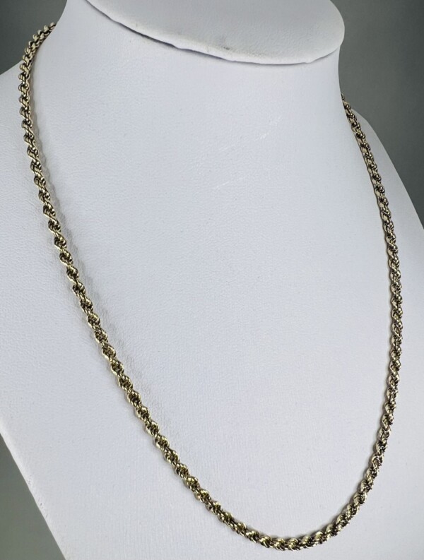 Second Hand 9ct Yellow Gold Solid Rope 17" Chain - Image 2