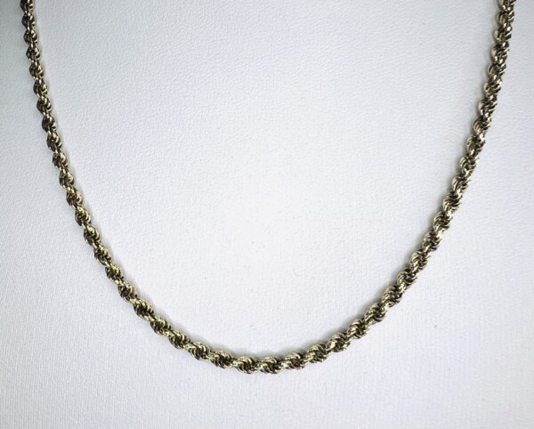 Second Hand 9ct Yellow Gold Solid Rope 17" Chain - Image 4