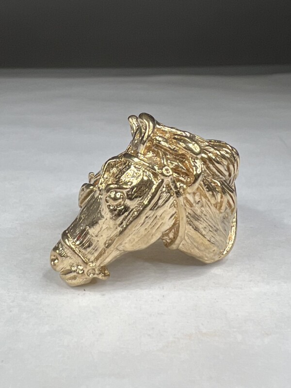 Second Hand 9ct Yellow Gold Horse Head Ring - Image 6