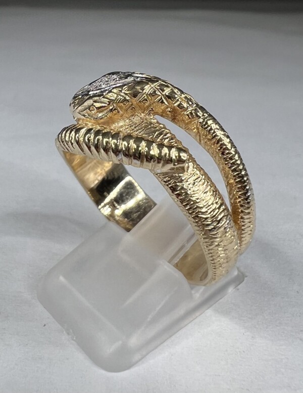 Second Hand 9ct Yellow Gold Diamond Set Textured Snake Ring - Image 6