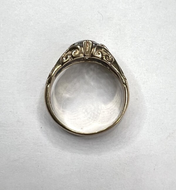 Second Hand 9ct Yellow Gold Single Cubic Zirconia Set Ring with Scroll Detail - Image 12